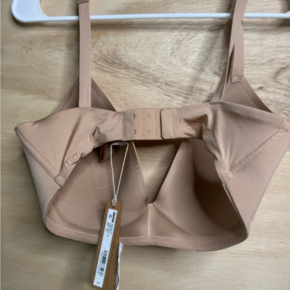 Seamless Tan Women's Bra skins - Picture 2 of 2